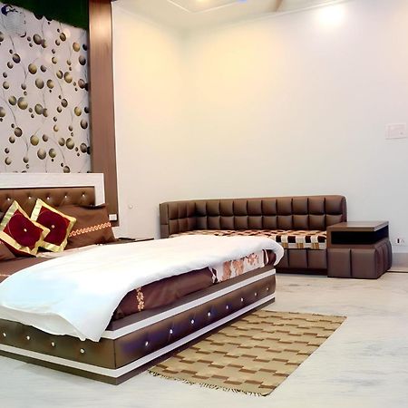 Taj Square A Luxurious Family Homestay Agra  Eksteriør billede