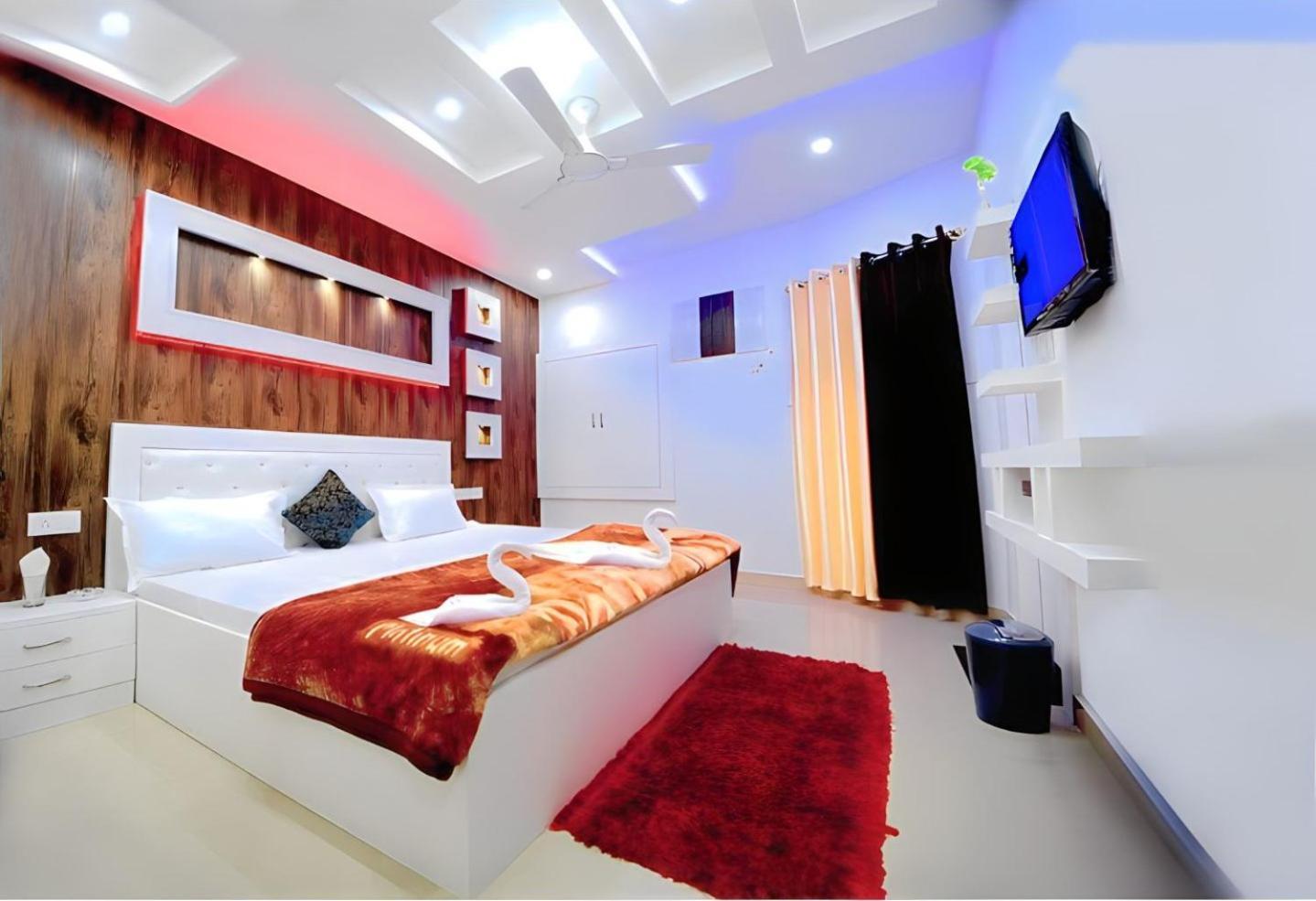 Taj Square A Luxurious Family Homestay Agra  Eksteriør billede
