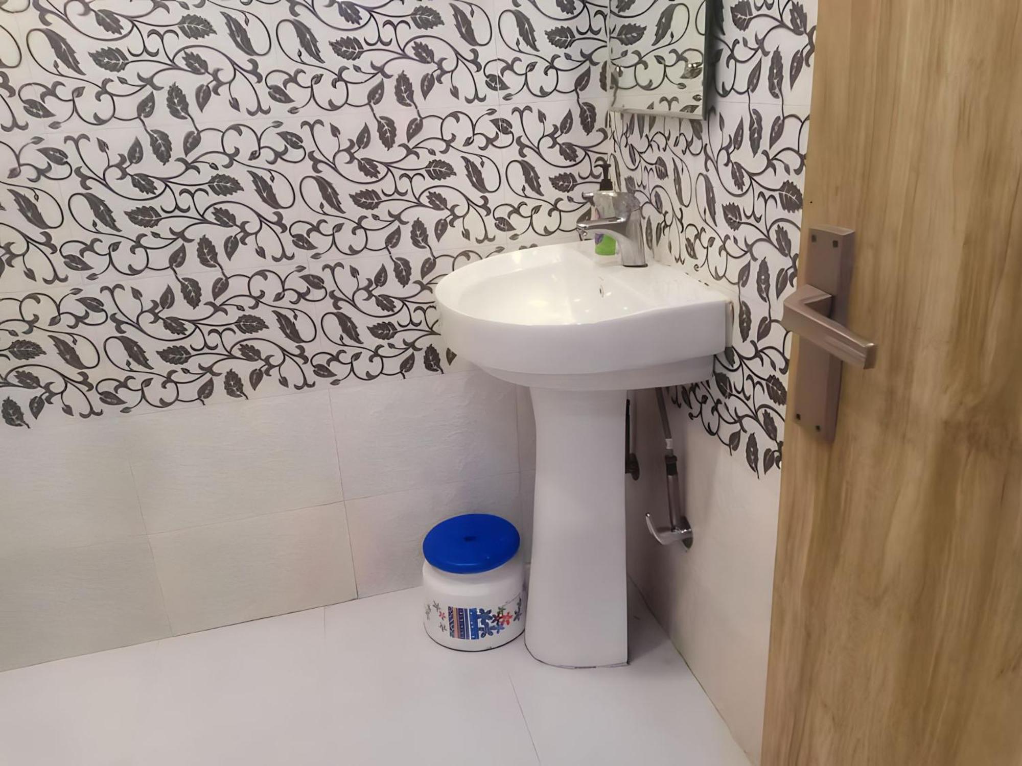 Taj Square A Luxurious Family Homestay Agra  Eksteriør billede
