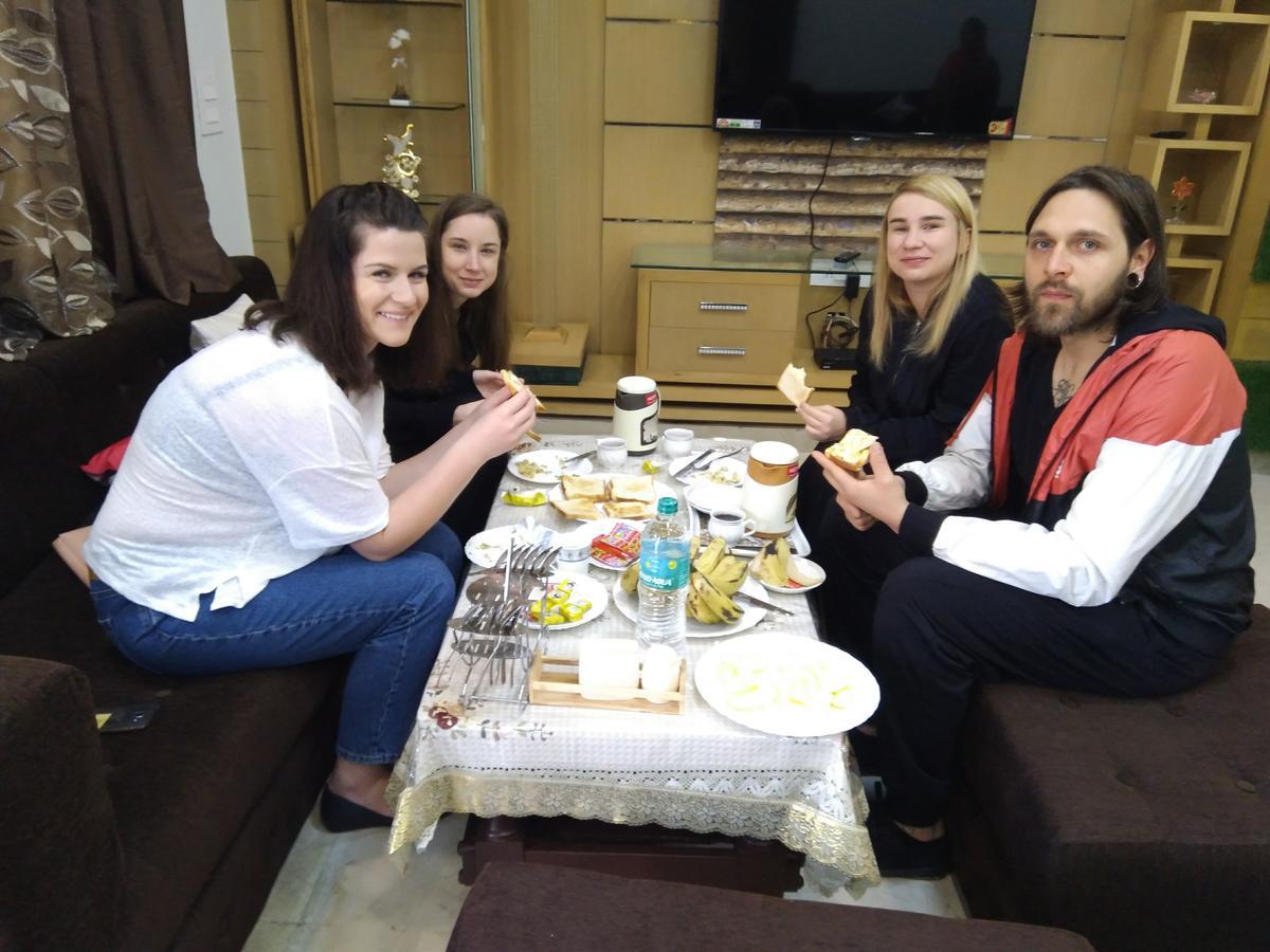 Taj Square A Luxurious Family Homestay Agra  Eksteriør billede