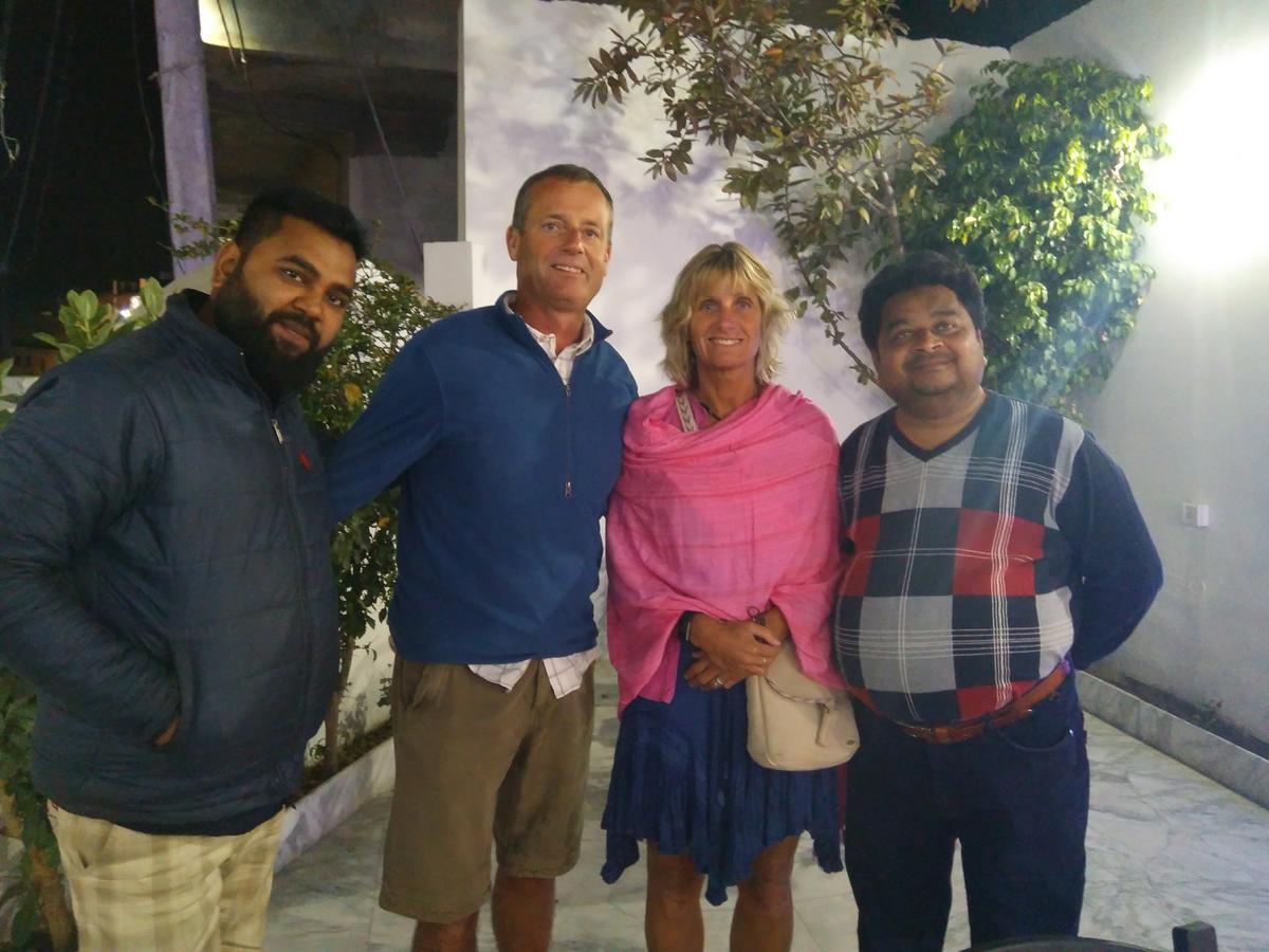 Taj Square A Luxurious Family Homestay Agra  Eksteriør billede